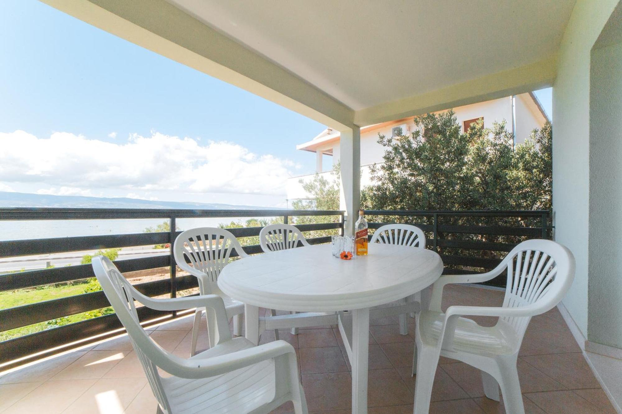 אומיס Apartments Sea View מראה חיצוני תמונה